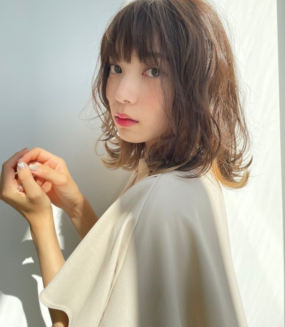 抜け感ヘアって、こういうこと。レングス別トレンドヘアカタログのサムネイル画像