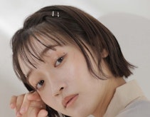 最新ショートボブアレンジ集2025年-2026年版。まとめ髪から結ばないアレンジまで