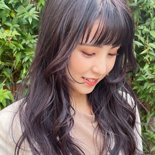 ラベンダーグレージュってどんな髪色？ブリーチなし・あり＆明るさ別カラーサンプル