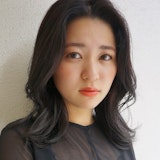 ダークグレーってどんな髪色?明るさとレングス別カラーカタログ