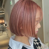 ピンクベージュってどんな髪色?ブリーチ有無&明度別のカラーサンプル