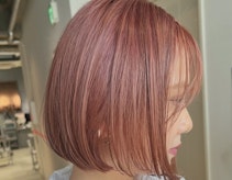 ピンクベージュってどんな髪色?ブリーチ有無&明度別のカラーサンプル