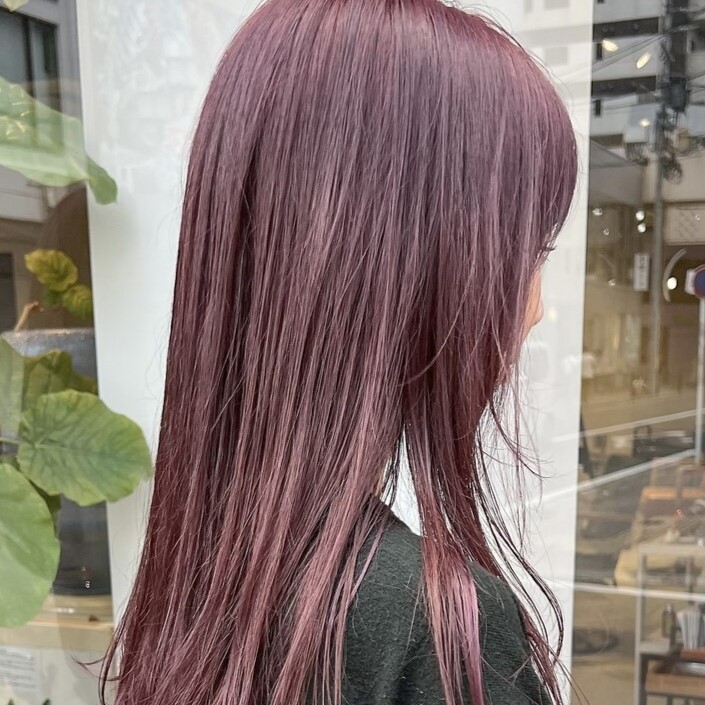 ダブルカラーってどんなメニュー？施術にまつわる基礎知識からできる髪色見本まで