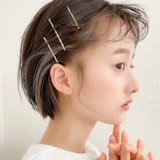 ショートヘアの簡単アレンジ参考集。イラストで学ぶ手順とサンプルスタイル