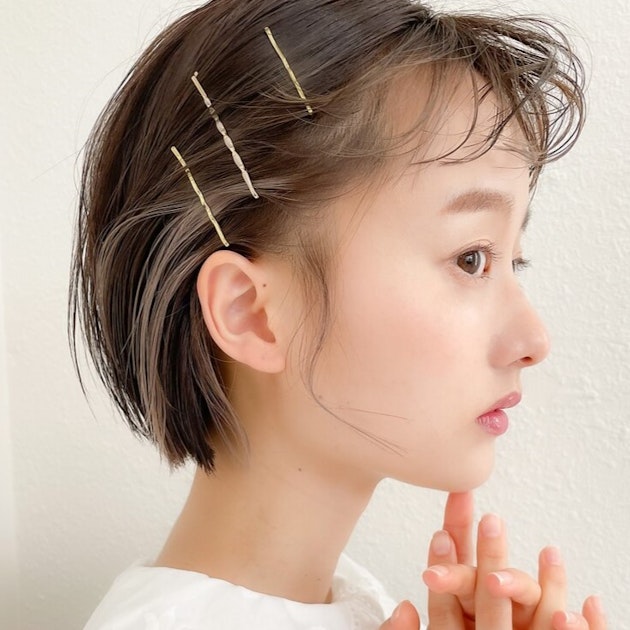 ショートヘアの簡単アレンジ参考集。イラストで学ぶ手順とサンプル 