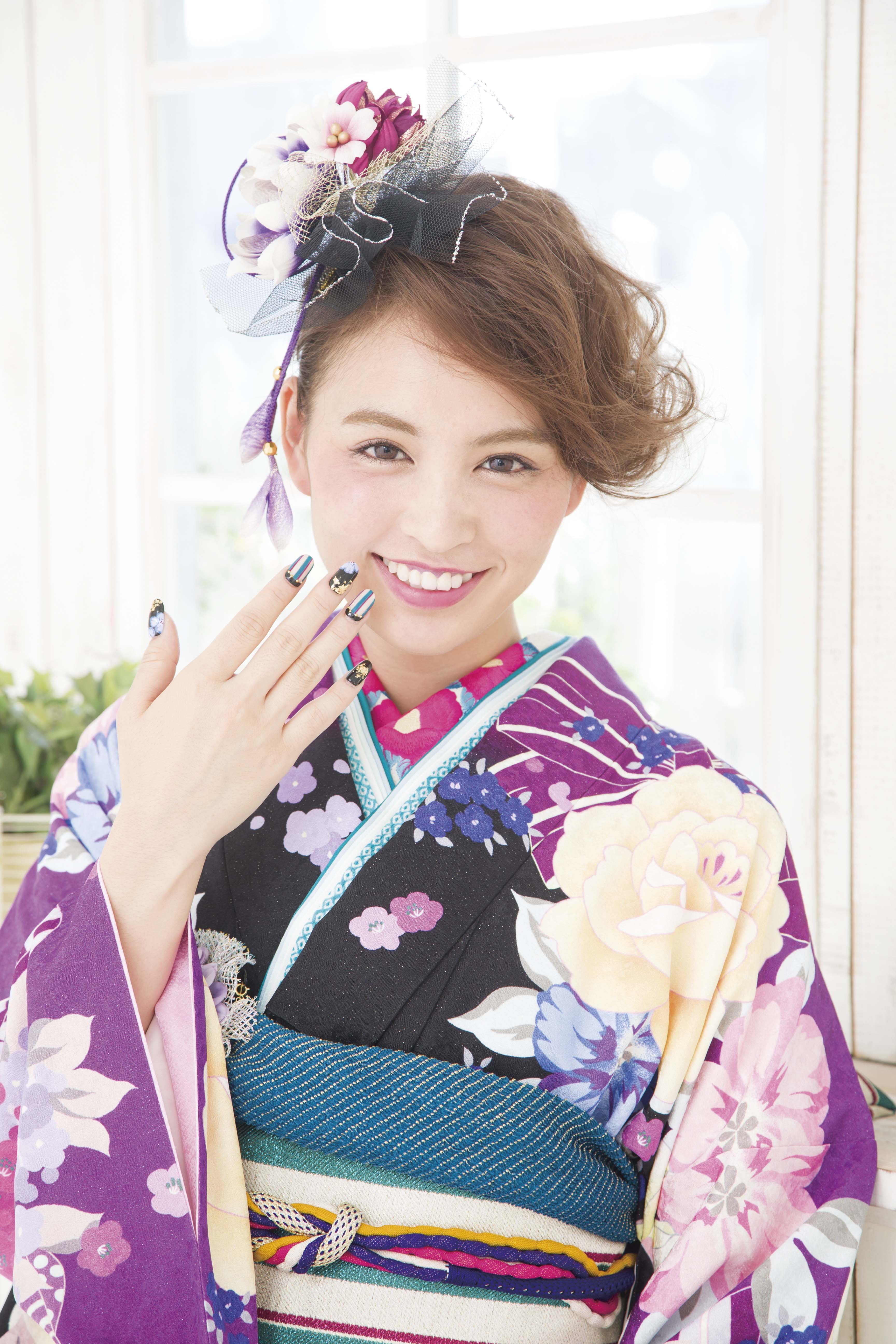 袴 振袖にぴったりな髪型はコレ 卒業式にしたい 着物 ヘアアレンジ ホットペッパービューティーマガジン 袴 振袖にぴったりな髪型はコレ 卒業式にしたい 着物 ヘアアレンジ ホットペッパービューティーマガジン