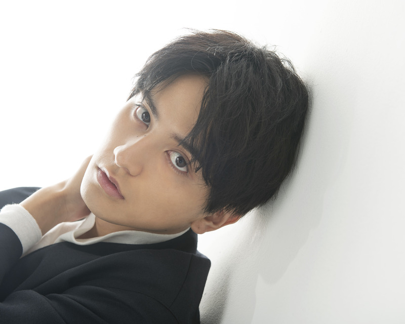 俳優 瀬戸利樹インタビュー ピンクヘアの次はホワイトヘアーに挑戦してみたい ホットペッパービューティーマガジン 俳優 瀬戸利樹インタビュー ピンクヘアの次はホワイトヘアーに挑戦してみたい ホットペッパービューティーマガジン