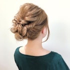 少し個性を♪他のゲストとかぶらないヘアアレンジ☆