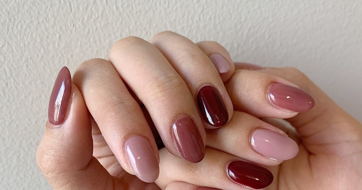 22年の秋冬ネイルはシンプルに おしゃれなトレンドデザインを大特集 ホットペッパービューティーマガジン 22年の秋冬ネイルはシンプルに おしゃれなトレンドデザインを大特集 ホットペッパービューティーマガジン