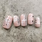 大人キレイな白黒幾何学ネイル