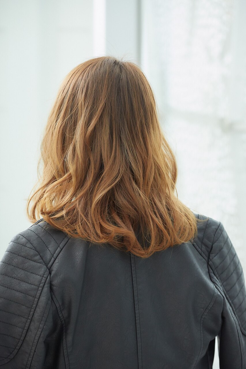 ヘアマニキュアってどんなメニュー 特徴やメリット デメリット ヘアカラーとの違い ホットペッパービューティーマガジン ヘアマニキュアってどんなメニュー 特徴やメリット デメリット ヘアカラーとの違い ホットペッパービューティーマガジン