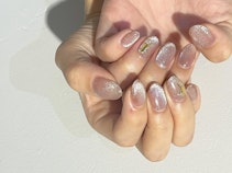 ジェルネイルってどんなネイル？メリットから始め方、定番デザインまで