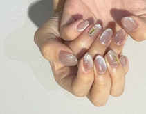 ジェルネイルってどんなネイル?メリットから始め方、定番デザインまで