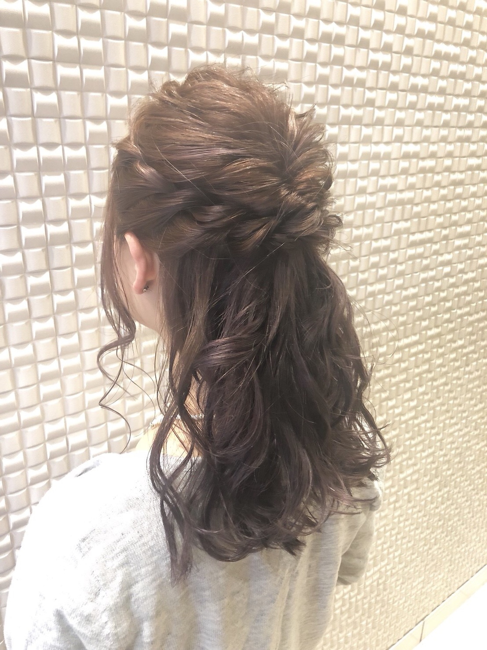 【新宿 Olives by neolive】 ねじりハーフアップ