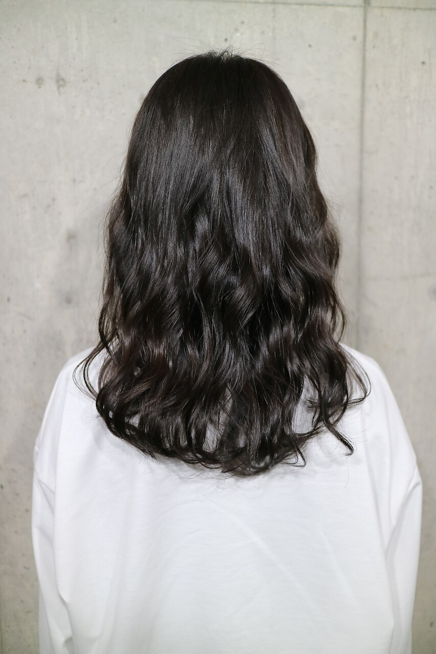 【salon de MiLK 原宿】暗髪透明感×ふわふわウェーブ