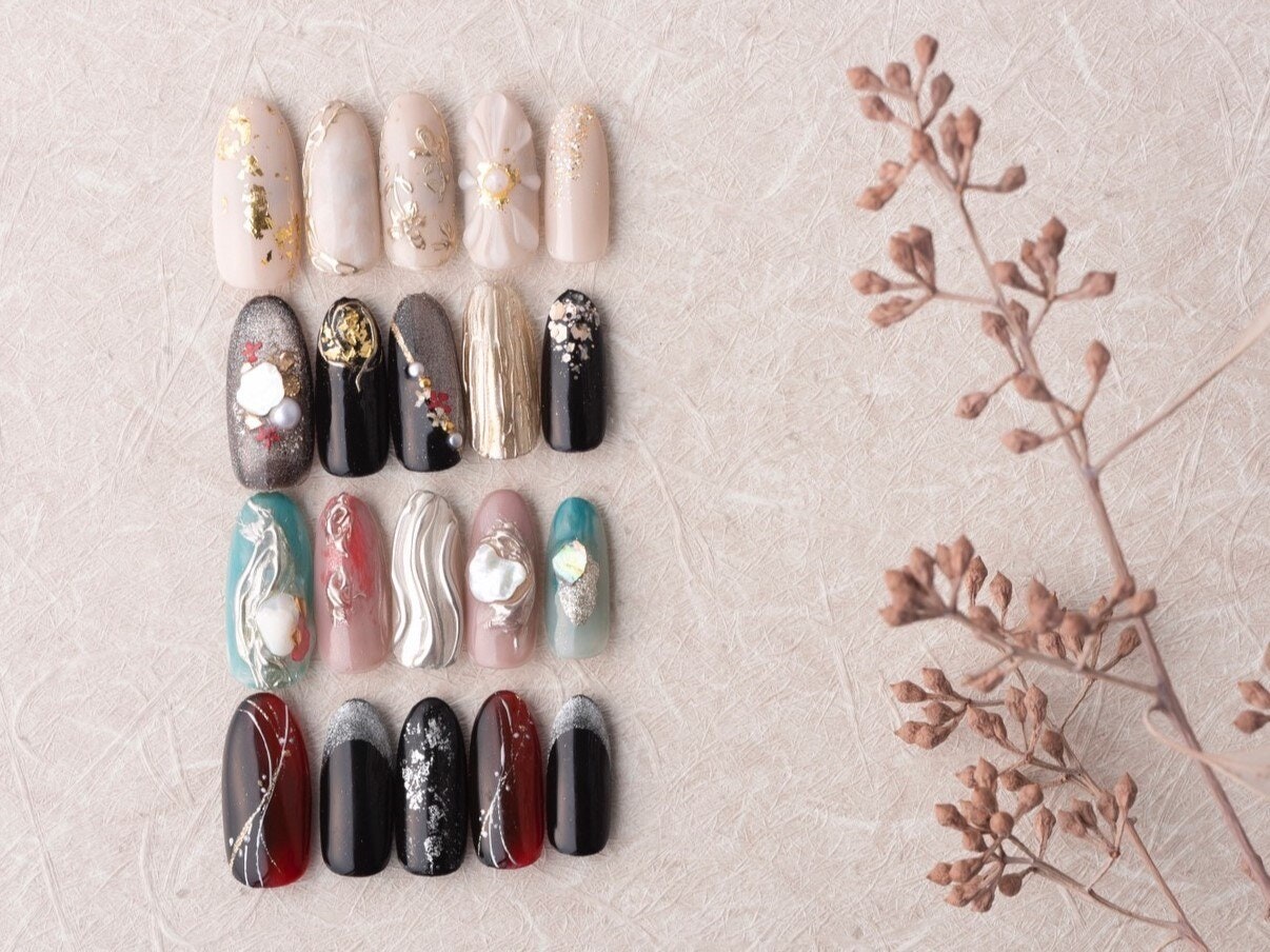 2023年の卒業式にぴったりのネイルは?和装に似合う7大デザインをチェックのサムネイル画像