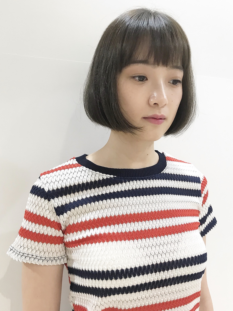 【SHUN】オリーブグレーミニボブ #玉城ティナ
