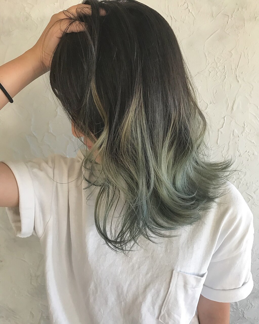 アッシュってどんな髪色 透明感を作るヘアカラースタイル集 ホットペッパービューティーマガジン