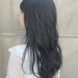 ブリーチなしでできる青系カラー。トーン別のオーダー方法、トレンド色までたっぷりまとめました