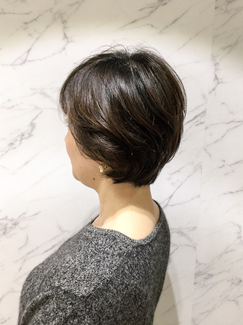 シルエットと毛流れが綺麗な大人のショートレイヤースタイル☆
