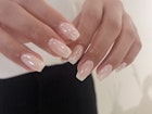 ホワイトオーロラネイル　本町