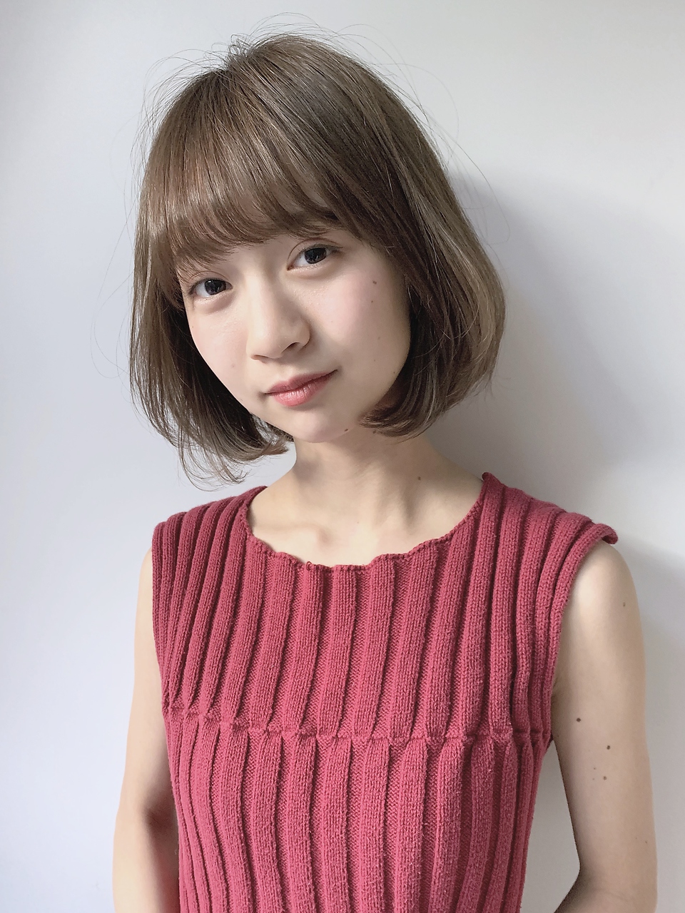 【SHUN】抜け感ミルクティーカラーボブディ