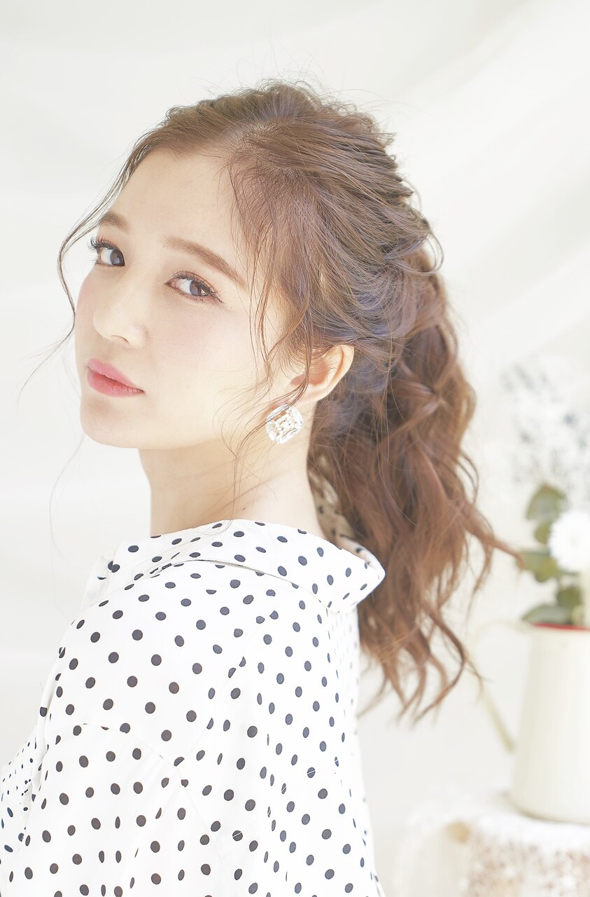 ポニーテールアップヘアセット