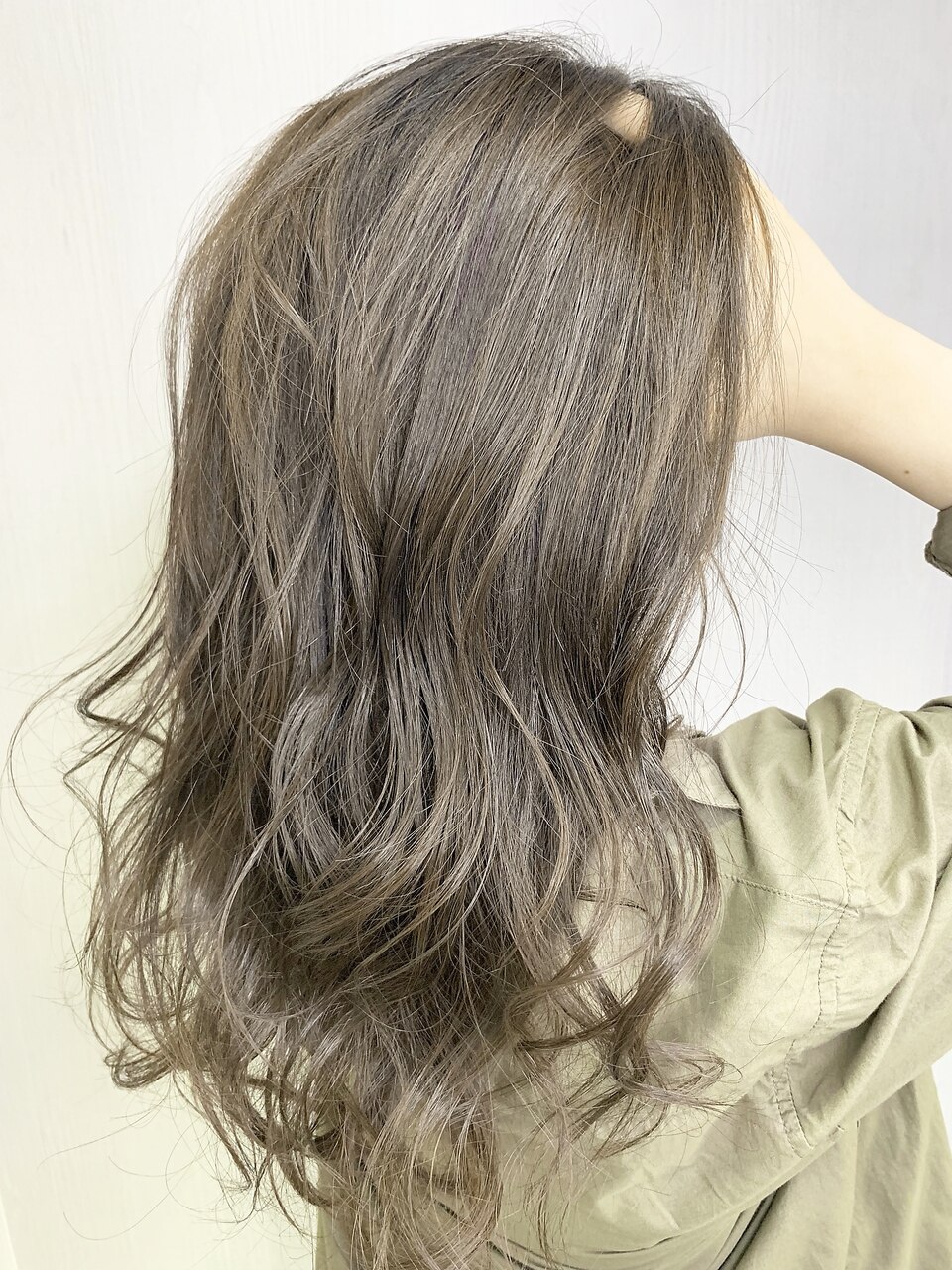 【REJOICE hair EN】ハイライト×オリーブアッシュ 担当AKIRA