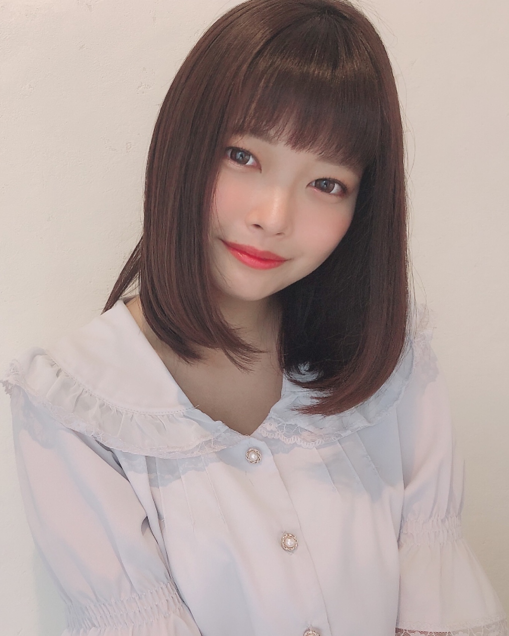 ピンクグレージュ×ボブ