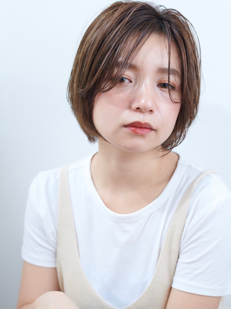 透明感大人可愛いセンターパートボブ