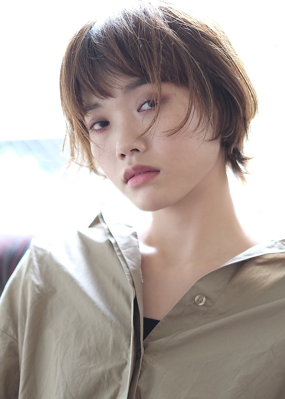 ○femme 二条○ヘルシーレイヤーナチュラルストレート