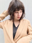ルーズウェーブの前下がりな大人ボブ