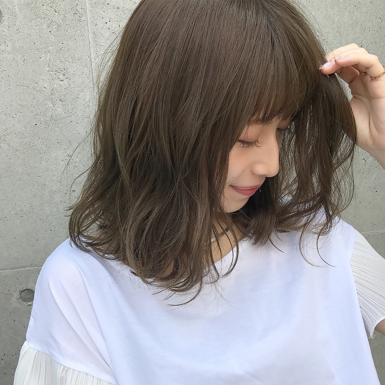 21年秋 旬のヘアカラーカタログ 注目キーワードと5大トレンドカラーを紹介 ホットペッパービューティーマガジン 21年秋 旬のヘアカラーカタログ 注目キーワードと5大トレンドカラーを紹介 ホットペッパービューティーマガジン
