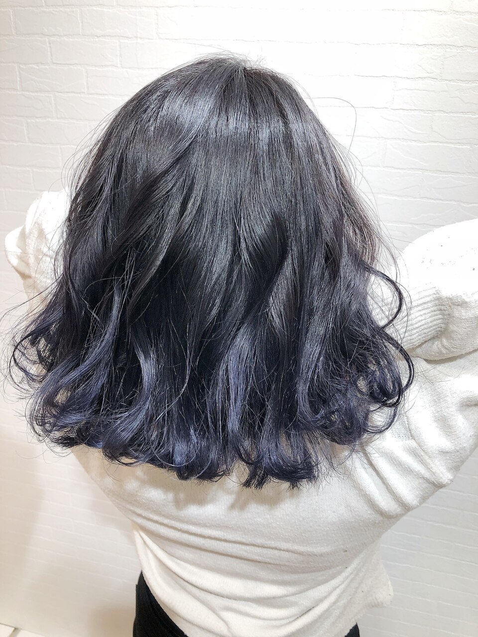 22年 青髪が気になる ブルー系ヘアカラーの種類とブリーチの有無別サンプル集 ホットペッパービューティーマガジン