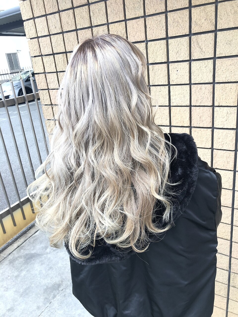 ケアブリーチでダメージを防ぐホワイトアッシュ