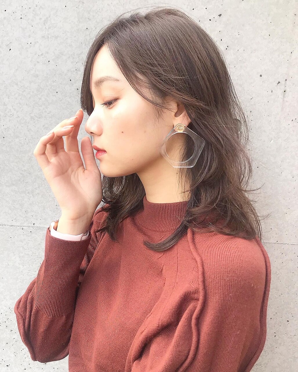 アッシュってどんな髪色 透明感を作るヘアカラースタイル集 ホットペッパービューティーマガジン