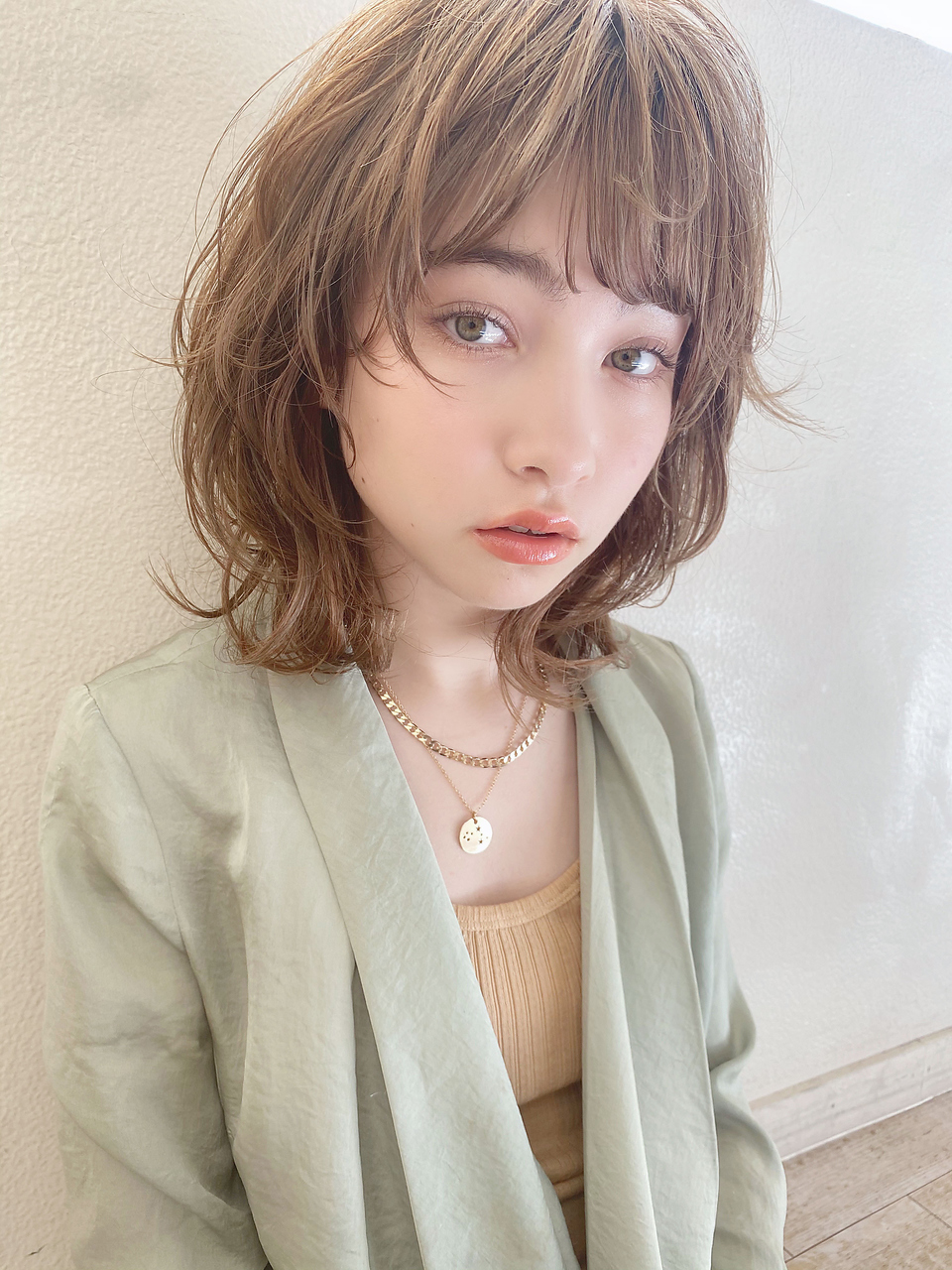 【大人小顔カワイイ】透明感くびれウルフカット