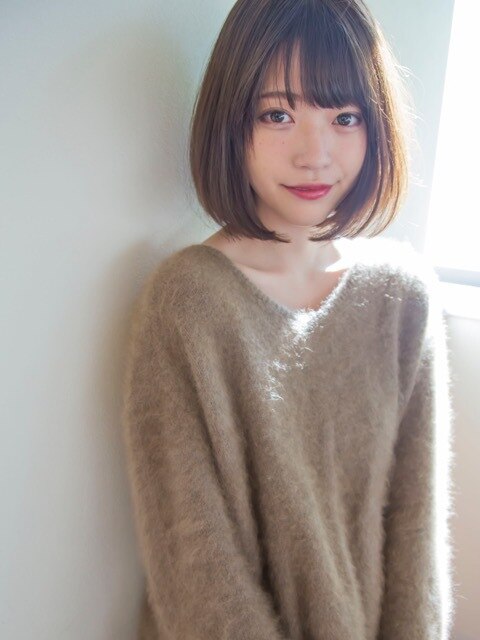 広がる髪をどうにかしたい 原因から おうちやサロンでできる対策まで ホットペッパービューティーマガジン