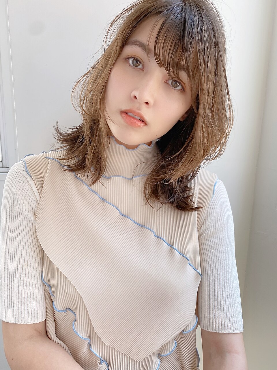 大人可愛い小顔レイヤー【ウルフヘア】