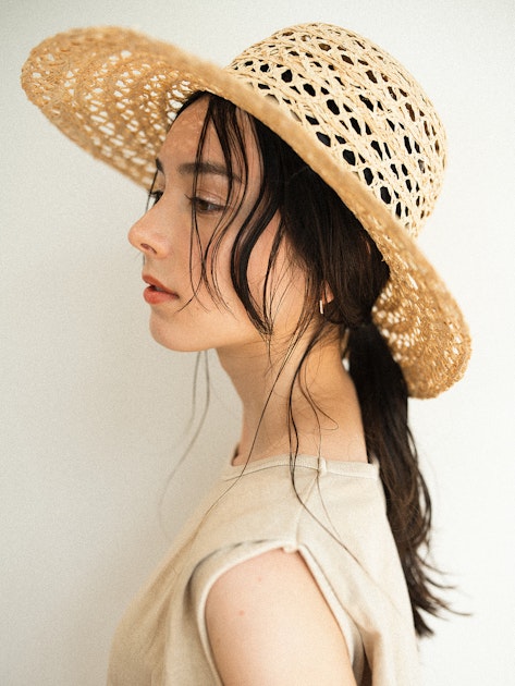 帽子に合わせてヘアアレンジ 脱いでも被ってもかわいいおしゃ髪セレクト ホットペッパービューティーマガジン