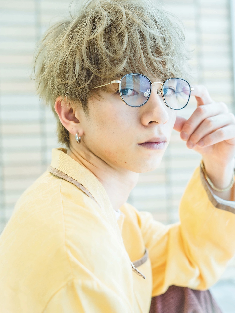 メンズのヘアスタイルはマッシュがおすすめ 前髪重めでおしゃれに決めよう ホットペッパービューティーマガジン メンズのヘアスタイルはマッシュがおすすめ 前髪重めでおしゃれに決めよう ホットペッパービューティーマガジン