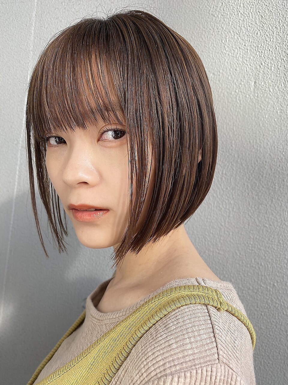 大人かわいい前下がりナチュラルボブ.ことりベージュ