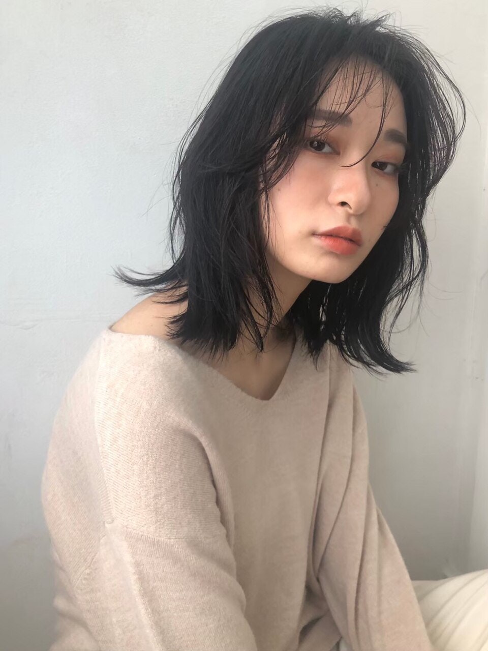 【2021年冬】トレンドヘアカラー特集。2つのキーワードと旬色カタログのサムネイル画像