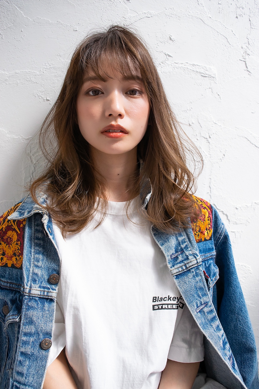 ヨシンモリでつくる女神ヘア 韓国風巻き髪 の取り入れ方 おすすめスタイル ホットペッパービューティーマガジン ヨシンモリでつくる女神ヘア 韓国風巻き髪 の取り入れ方 おすすめスタイル ホットペッパービューティーマガジン