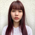 大人かわいいアプリコットカラーとワイドバングのロングヘア