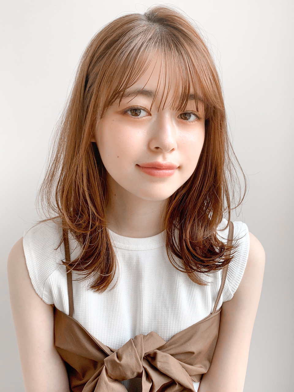 マロンベージュ Aラインボブ外ハネくびれミデイアムイメチェン”