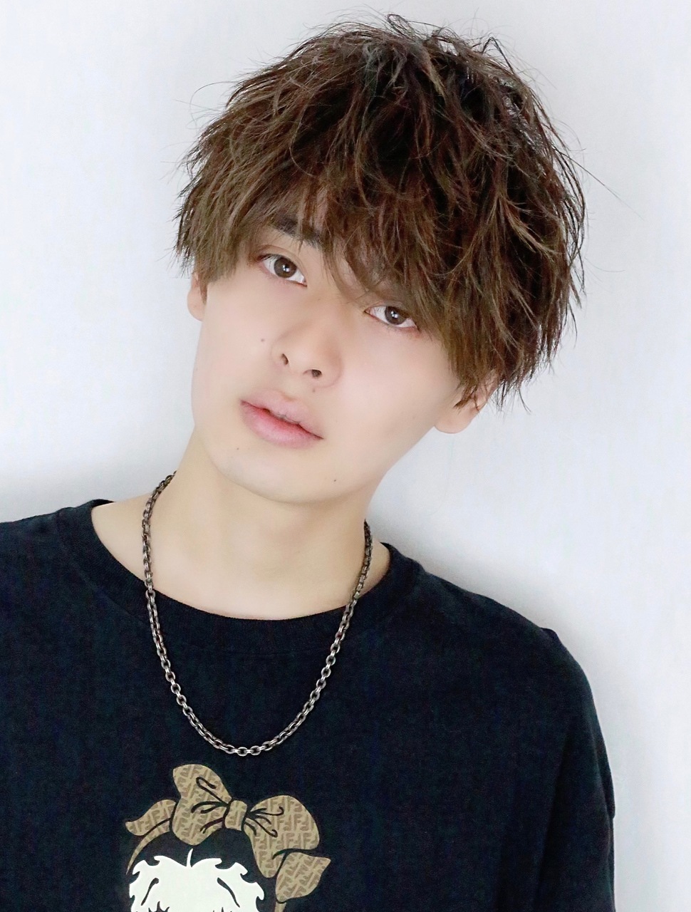 メンズのヘアスタイルはマッシュがおすすめ 前髪重めでおしゃれに決めよう ホットペッパービューティーマガジン