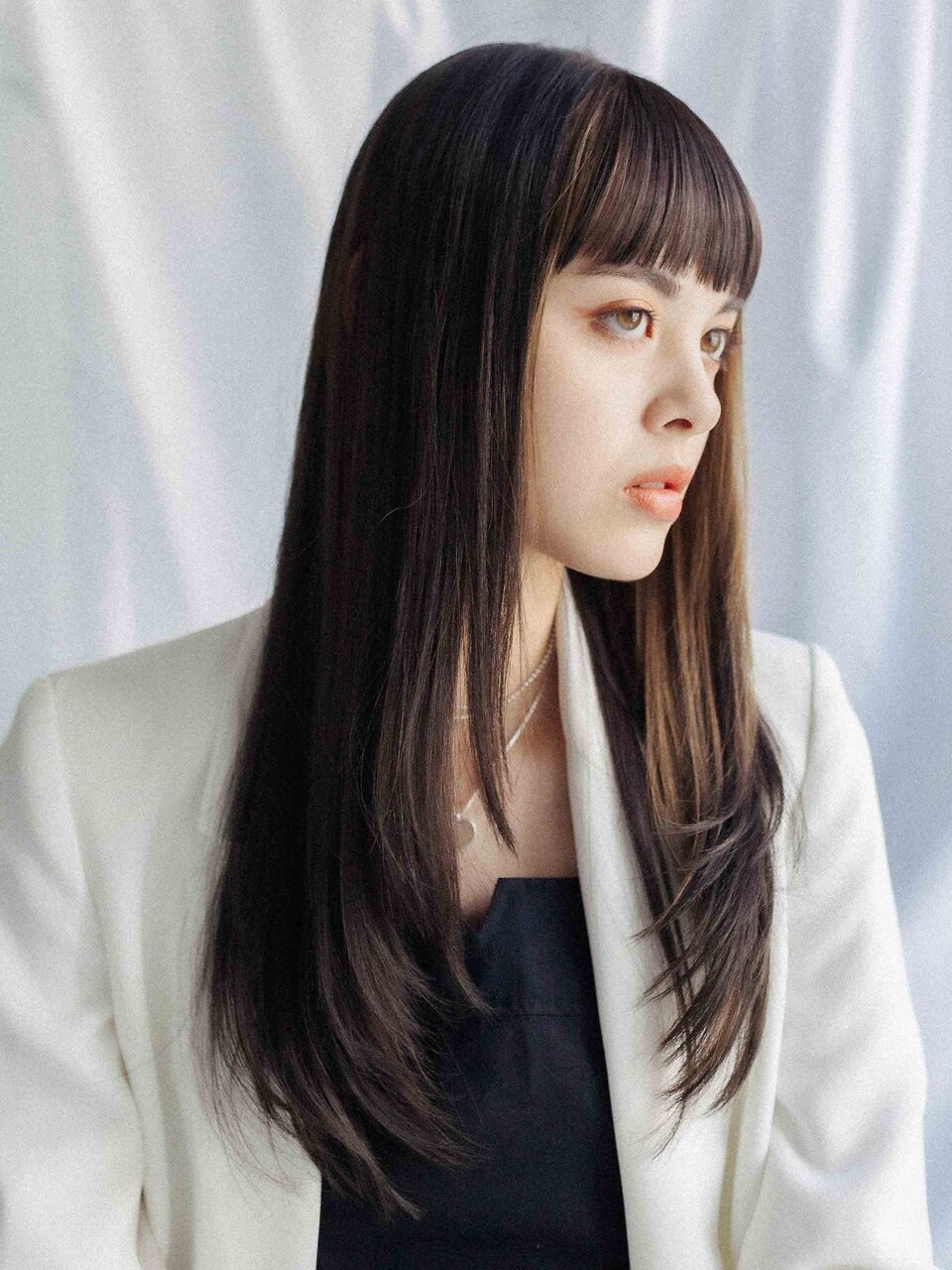 前髪あり×フェイスフレーミングロング