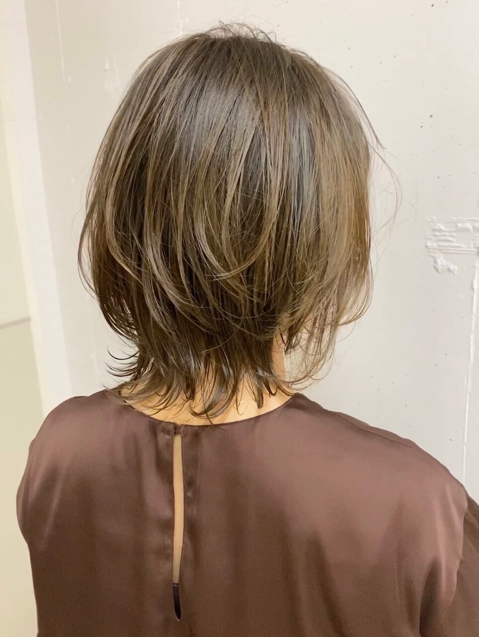 【vainオフィスハイライト】セピアグレージュのネオウルフ