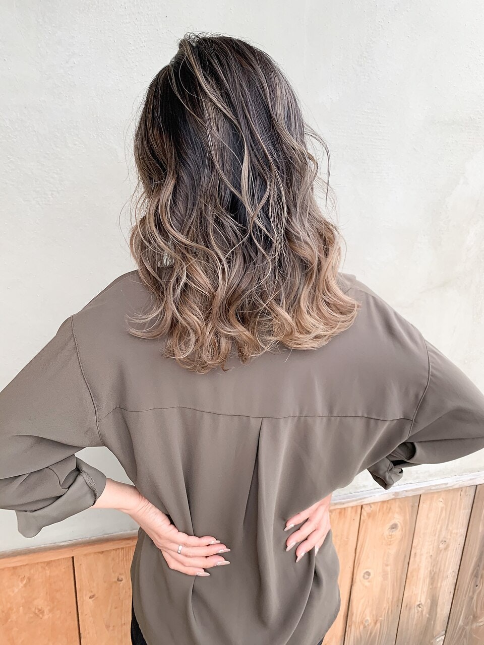 22年版 バレイヤージュカラーについて知りたい 色 長さ別おすすめカタログ ホットペッパービューティーマガジン 22年版 バレイヤージュカラーについて知りたい 色 長さ別おすすめカタログ ホットペッパービューティーマガジン